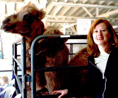 Tess w camels